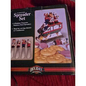 Handpainted Holiday Seasons Spreader Set 4 Holiday Character Stainless Steel Spr